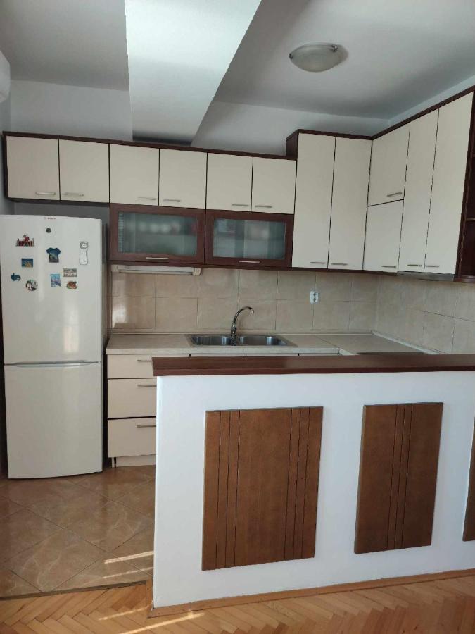 Tropicana Apartment Скопье Экстерьер фото